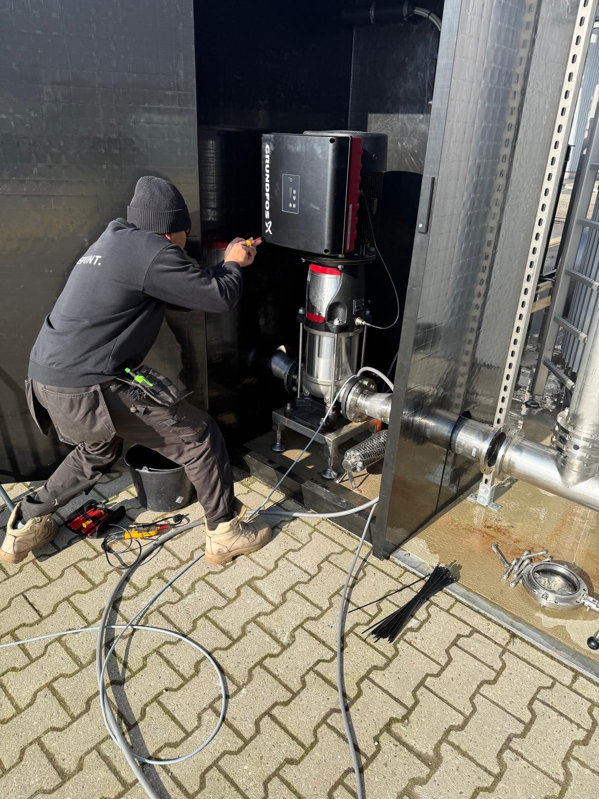 Grundfos pomp installatie